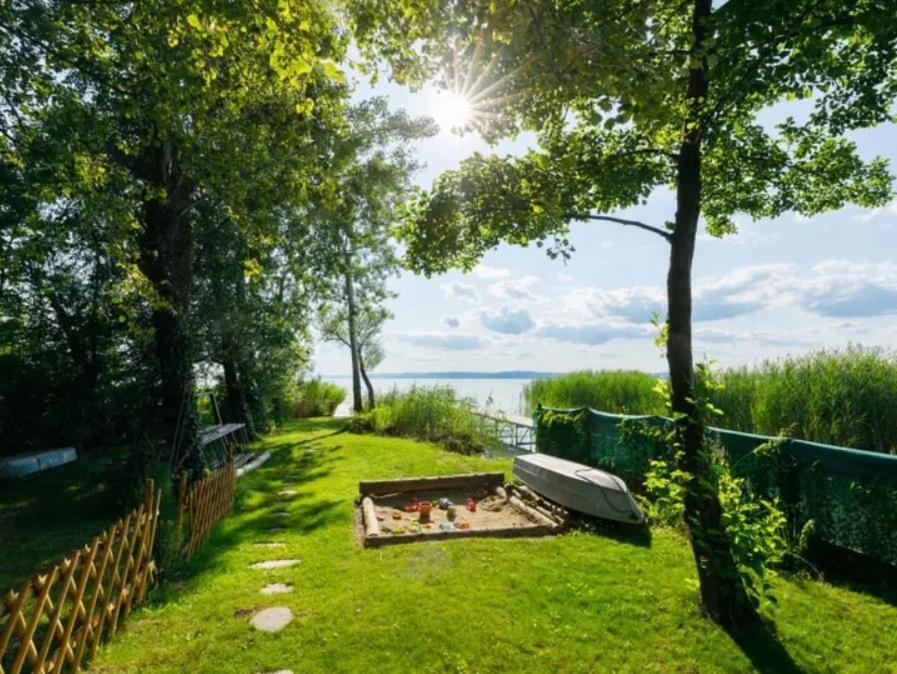 Green Lake House - Private Beach At Balaton Balatonakarattya Exteriér fotografie